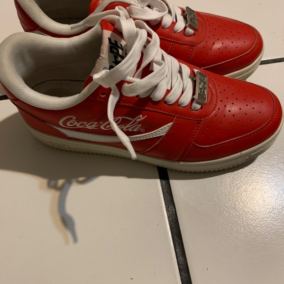 Bape - Picture 2 of 5